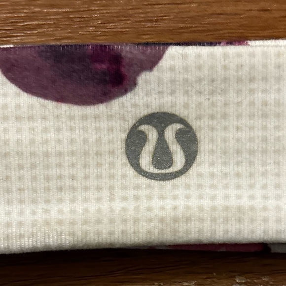 lululemon athletica Pink and Purple Floral Woman Headband OS Great Condition - Picture 5 of 8